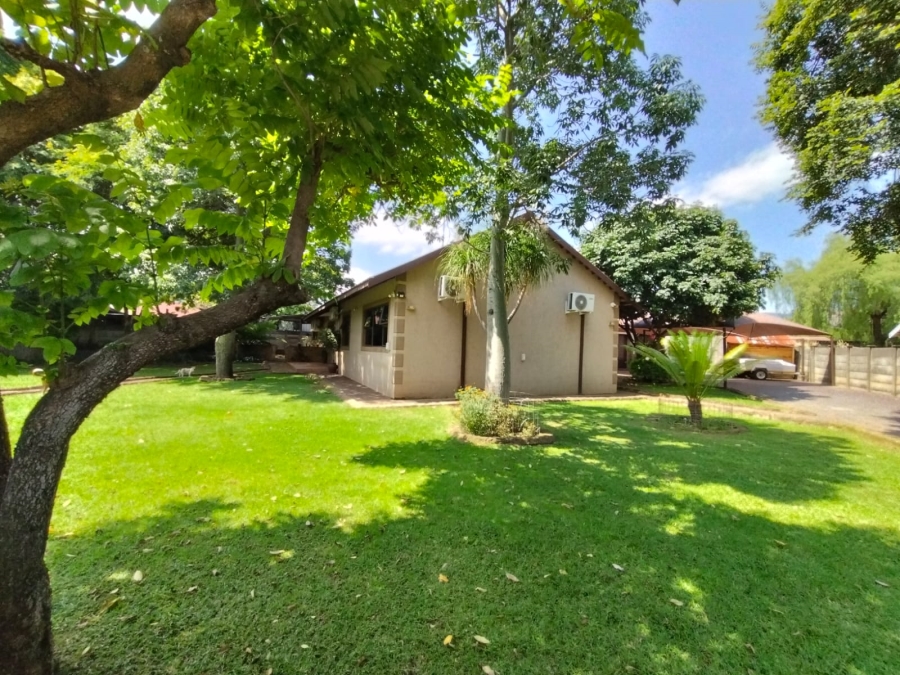 3 Bedroom Property for Sale in Protea Park North West